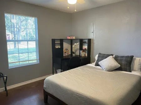 Would you love to grill out at the Burger and Frey St House?