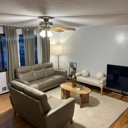 4-bedroom home in Eagen,family friendly, centrally located with fenced backyard