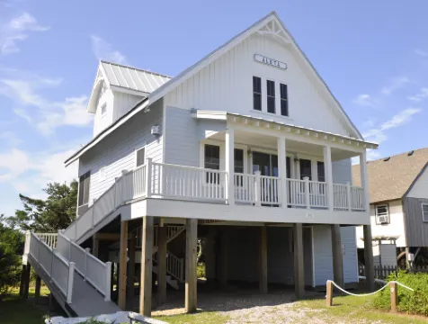 Charming Waterfront Cottage with Dock and Kayaks - Cozy Retreat