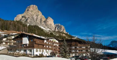 Hotel Miramonti Corvara Hôtels à proximité de : Sassongher