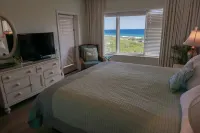 Expansive Gulf Views and Private Balcony - Stunning Coastal Escape