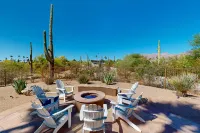 Catalina Foothills oasis on 2.1 acres with private pool & putting green
