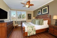 Golf Course and Partial Ocean Views - Luxurious Oasis