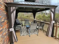 Charming 3-bedroom house with 1000sqft arcade style game room in awesome Bristol