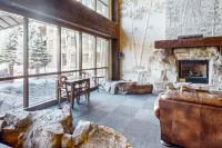Ski-In/Out Condo with Shared Pool, Hot Tub & Sauna - Walk to Village Hotels in Summit County