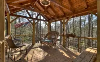 Scenic Deck and Covered Hot Tub - Magical Treehouse Retreat Hotels in Fannin County