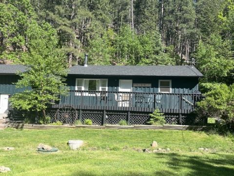 The Golden Slipper Cabin