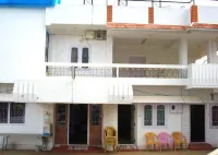 Belair Cottages Отели в г. Котагери