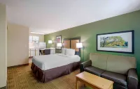 Extended Stay America Suites- Washington D.C. - Germantown - Town Center - parking