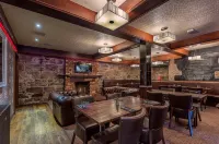 Number 44 Hotel & Bar
