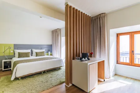 Porta da Arrábida Suites Отели в г. Кинта-ду-Анжу