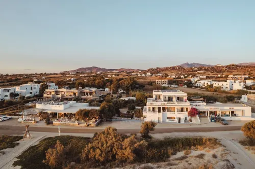 Almiriki Naxos Beachside Living