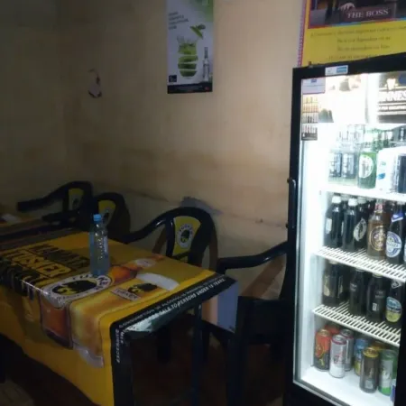 Ebony Park Lounge