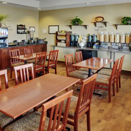 Lakeview Inns & Suites - Slave Lake