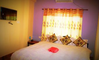 Hotel National Park Sauraha- Homely Stay and Peaceful Location with Jungle Safari Arrangements