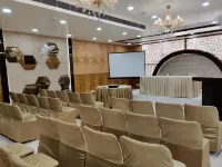 โรงแรมลาอิมเปรียว โรงแรมในอลิการ์