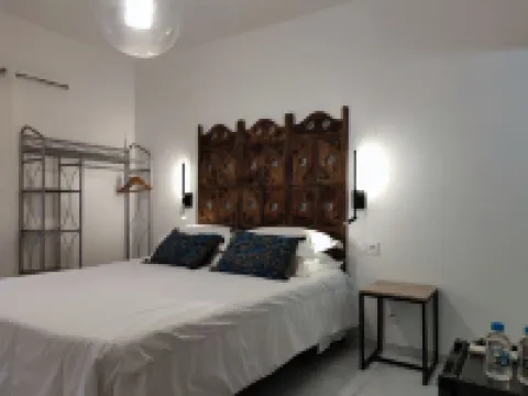 Kyrn Flor - Domaine Sant Antone Hotels in Corte