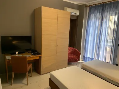 فندق فلايينج Hotels near مطار تورينو