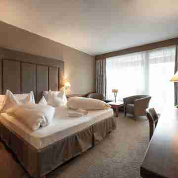 Dominik Alpine City Wellness Hotel - Adults Only Rooms