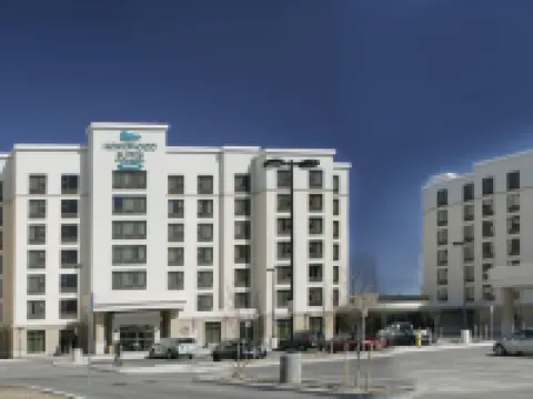 Homewood Suites by Hilton Toronto Airport Corporate Centre โรงแรมในโตรอนโต