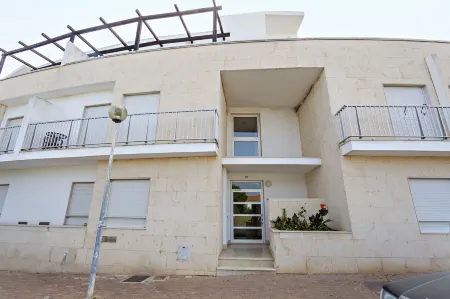 Cam lia in Tavira With 2 Bedrooms and 2 Bathrooms