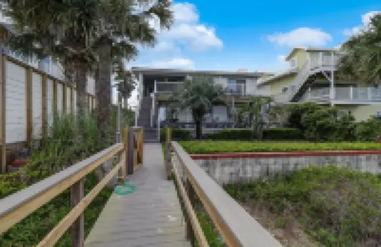 RedAwning的狗友好海濱海灘房