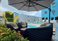 加勒比布拉斯雷洛旅館