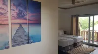 Scent of Green Papaya Hotels in Panglao