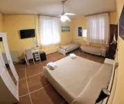 Hotel Giappone Hotel in zona Centro Commerciale "Fonti del Corallo"