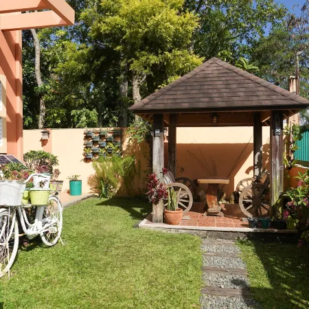 Charming Tagaytay Vacation Home