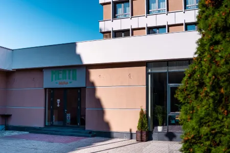 Hotel Küküllő - Târnava Отели в г. Одорхею-Секуйеск