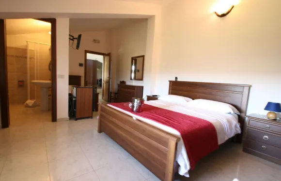 德爾科爾別墅酒店