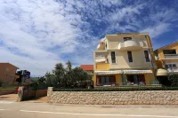 Villa Ivana - Bed and Breakfasts