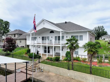 Lake Hamilton Dream Retreat