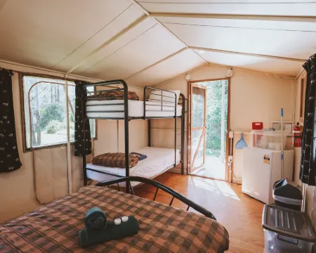 Big4 Carnarvon Gorge Holiday Park Hotels in Rewan