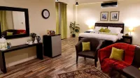 The Mandarin Inn Hotels near Yadgar Chowk