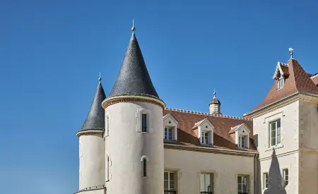 Château Saint-Jean, Relais & Châteaux Отели в г. Вильбре