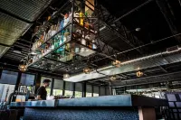 Found Re Phoenix - Quầy bar