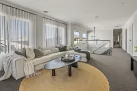Werribee Gem Luxe Home Family Getaway 6Bed Netflix