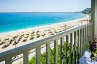 Kenta Beach Hotel - Mountain view