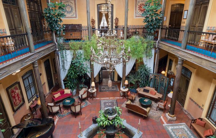 Mansion Alcazar