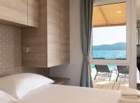 Amadria Park Deluxe Mobile Home Отели в г. Гребаштица