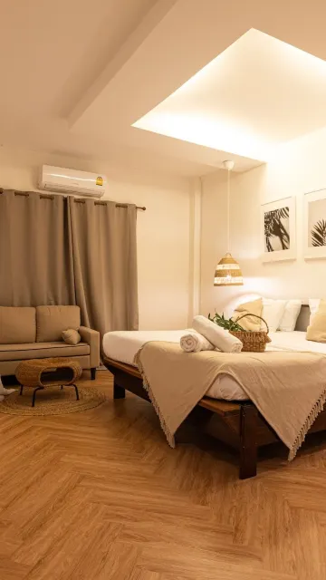 เอ็กซ์คลูซีฟสตูดิโอ