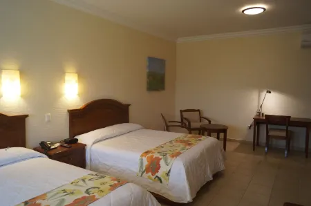 Hotel Argento Отели рядом с достопримечательностью «Casa mejia»