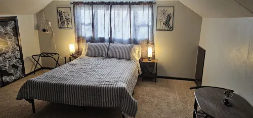 The Canna House by High Society Rentals Hotel di Clovis