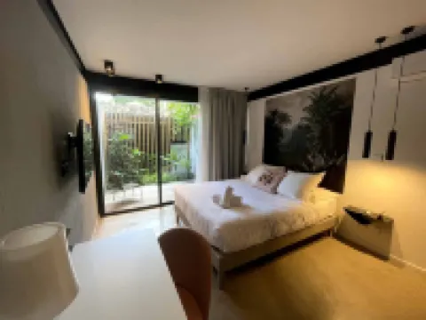 Clos de la Rivière 聖但尼酒店