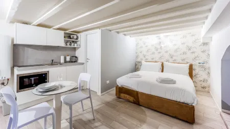 Italianway - the B Village Standard Отели рядом с достопримечательностью «Смотровая терраса»