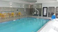 Days Inn & Suites by Wyndham Duluth by the Mall - Pools
