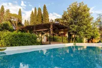 Cottage Nanni, Romantic and Luxury with Pool Hotels in Pescia