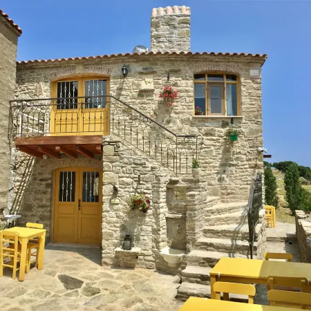 Sari KEÇİ TAŞ Otel